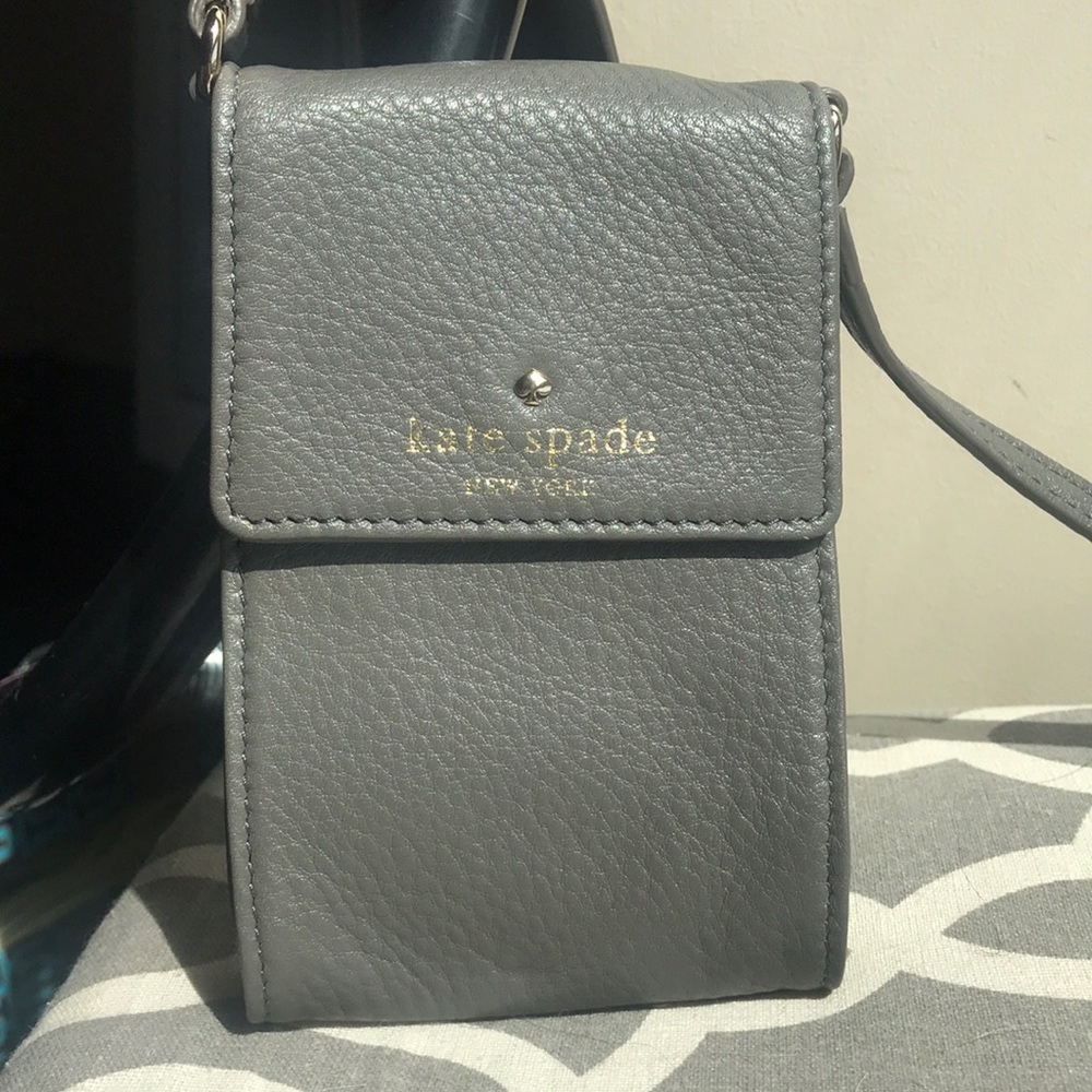 Grey Kate Spade crossbody phone purse